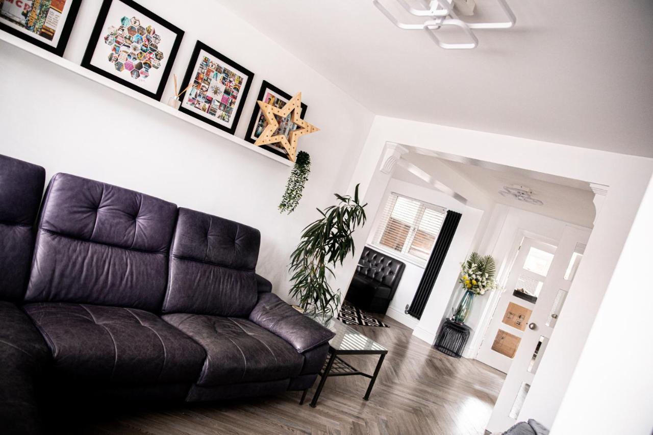 Inviting 3-Bed House In Manchester Zewnętrze zdjęcie