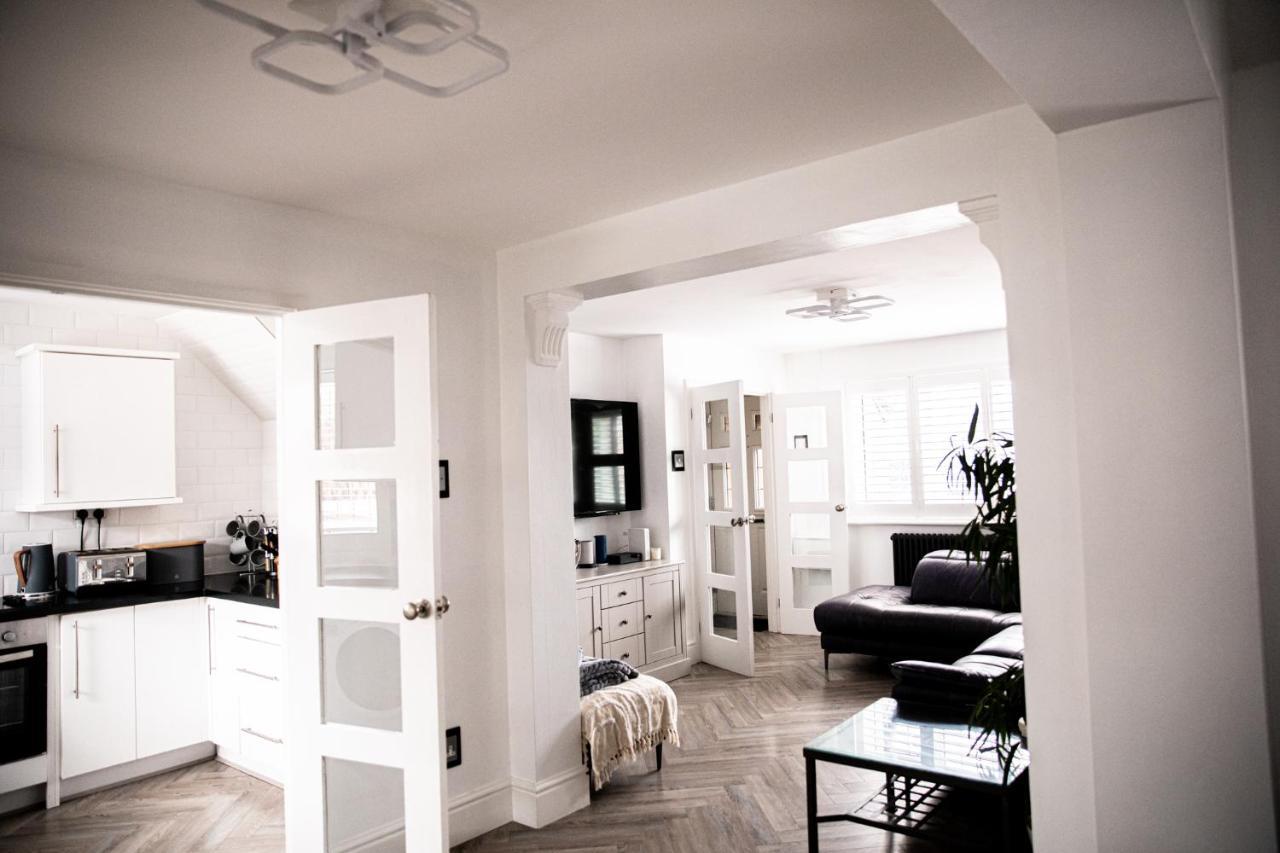 Inviting 3-Bed House In Manchester Zewnętrze zdjęcie